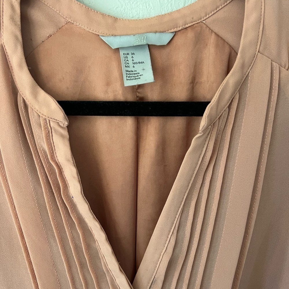 H & M coral tunic mini dress, 6, fully lined, tie belt, ruffles at neckline. - Picture 6 of 16